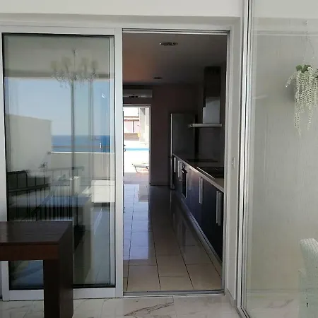 Eden Beach Apartment